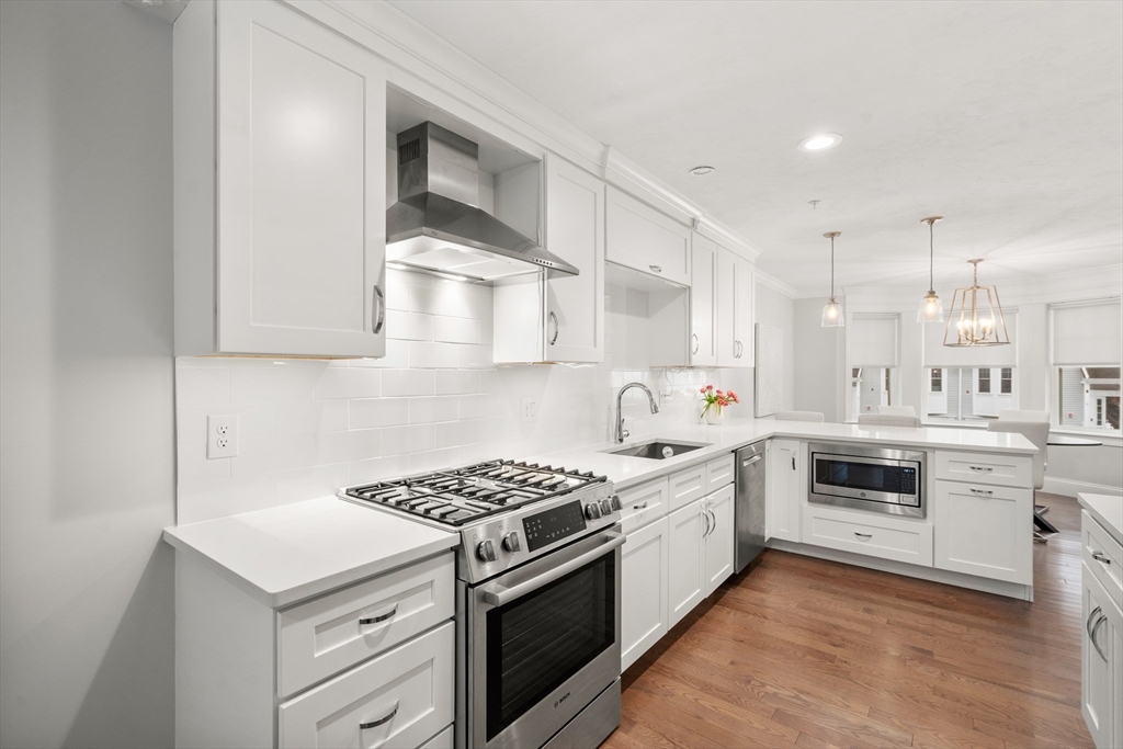 8 Audubon Way, Unit 8 Canton, MA 02021 - Photo 5 of 26