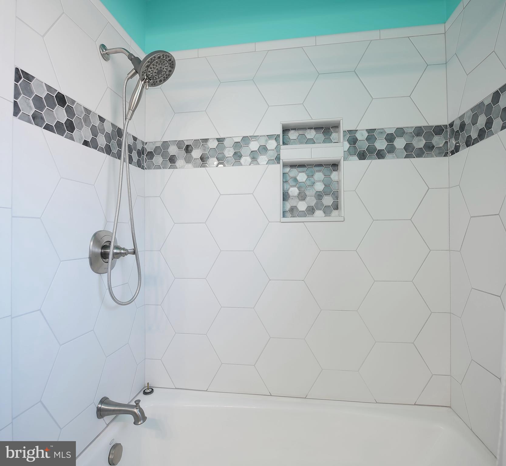 3224 Acton Road Baltimore, MD 21234 - Photo 8 of 27