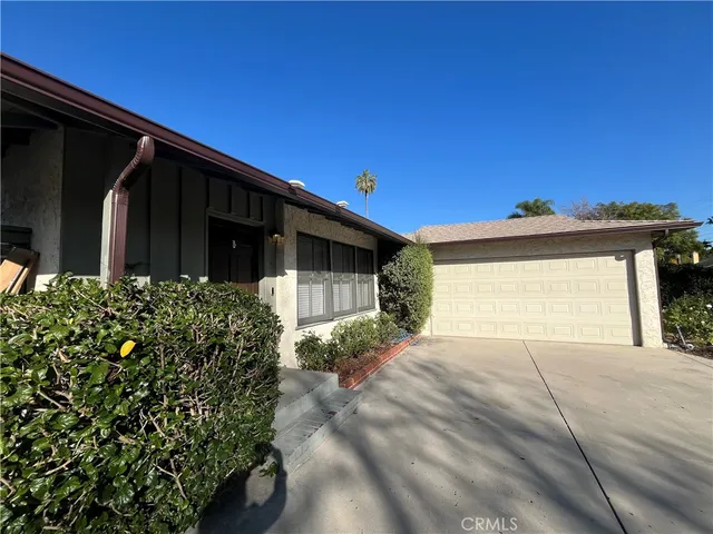 $4,295 | 6427 Gaviota Avenue, Van Nuys, CA 91406
