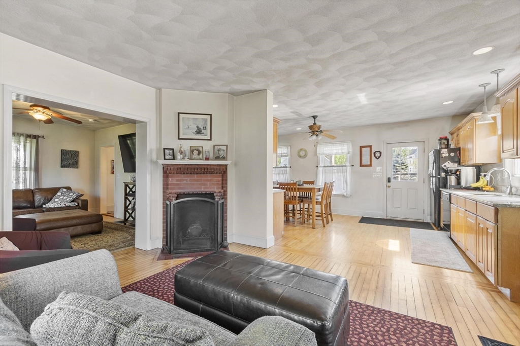 3 Southwick Road Peabody, MA 01960 - Photo 10 of 42
