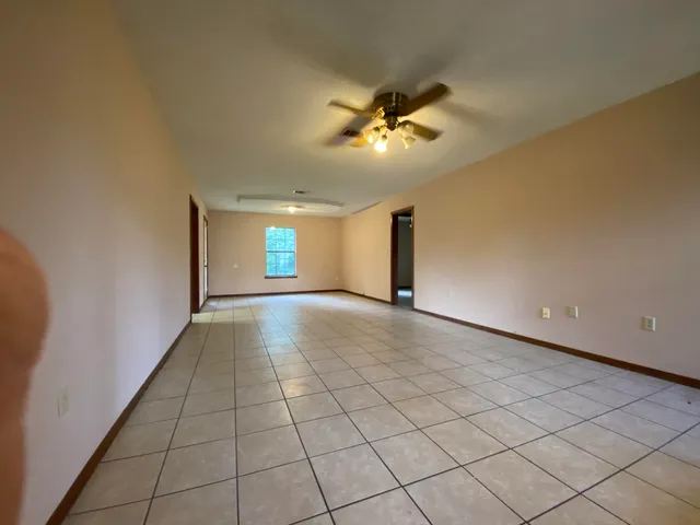 $1,200 | 2912 Crescent Street, Unit B, Crestview, FL 32539