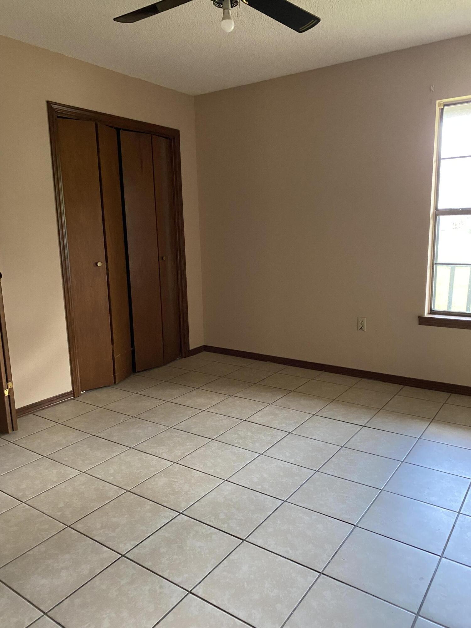 2912 Crescent Street, Unit B Crestview, FL 32539 - Photo 10 of 11 IMG_1992