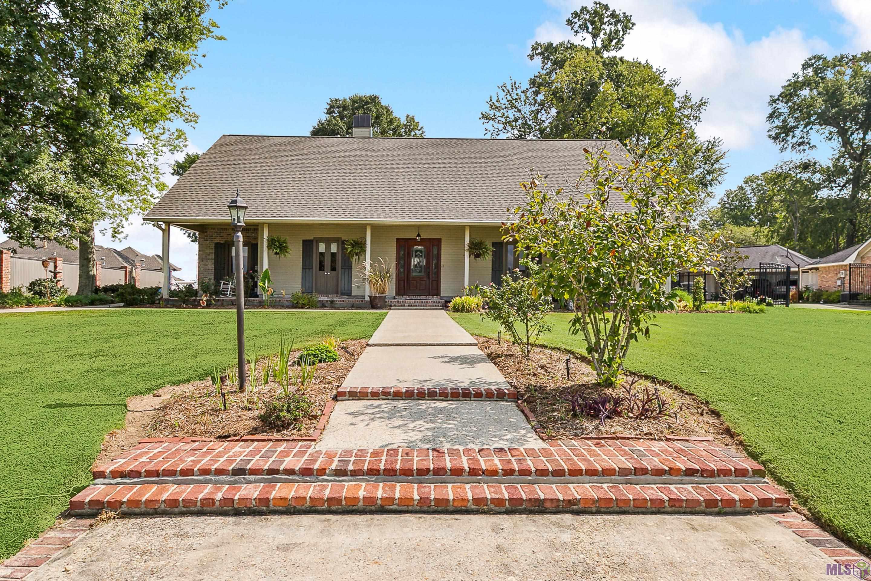 13451 Mary Edith Place Baton Rouge, LA 70809 - Photo 2 of 30 Gallery Image 2