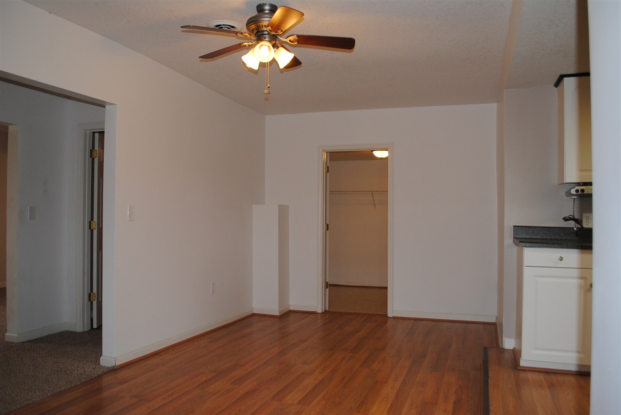 7827 Leesburg Road Fort Wayne, IN 46818 - Photo 7 of 23