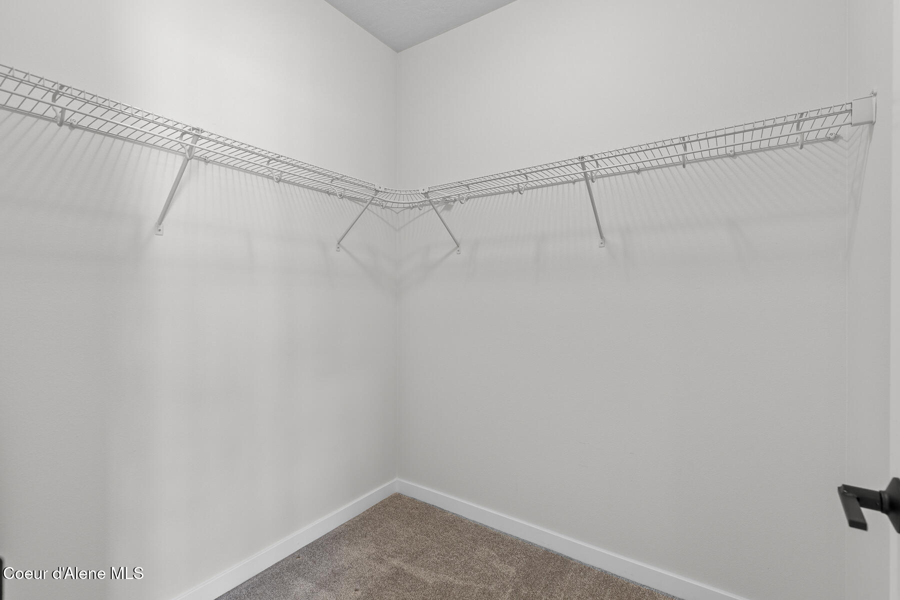 6480 North Atlas Road, Unit 208 Coeur D'Alene, ID 83815 - Photo 12 of 22 6480NAtlasRdUnit208-15