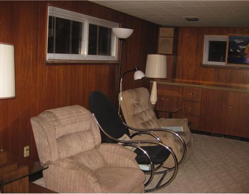 4337 Glen Lytle Road Greenfield, PA 15217 - Photo 14 of 16 Den/Family/Great Room.