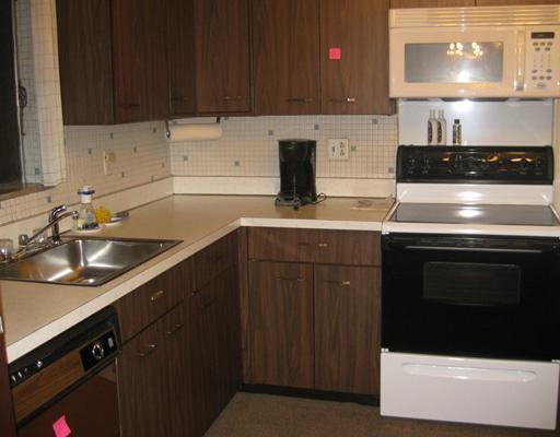 4337 Glen Lytle Road Greenfield, PA 15217 - Photo 5 of 16 Kitchen.