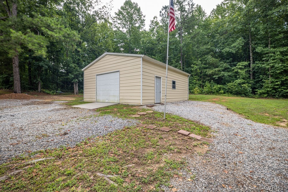 1327 Poplar Lawn Road Blackstone, VA 23824 - Photo 11 of 27 Gallery Image 11