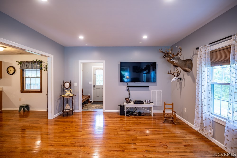 1327 Poplar Lawn Road Blackstone, VA 23824 - Photo 15 of 27 Gallery Image 15