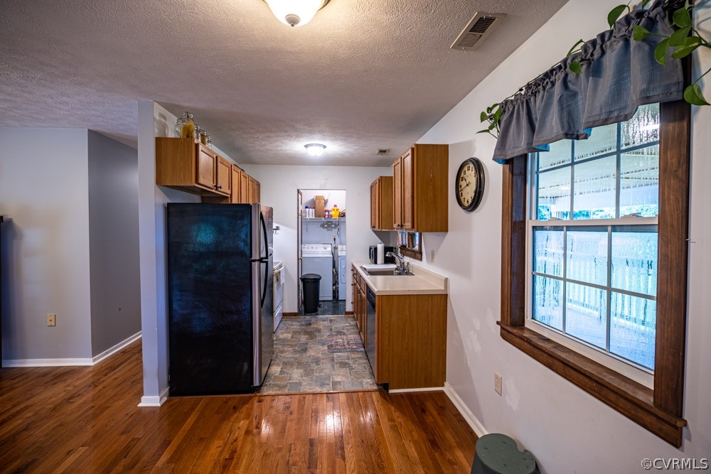 1327 Poplar Lawn Road Blackstone, VA 23824 - Photo 16 of 27 Gallery Image 16