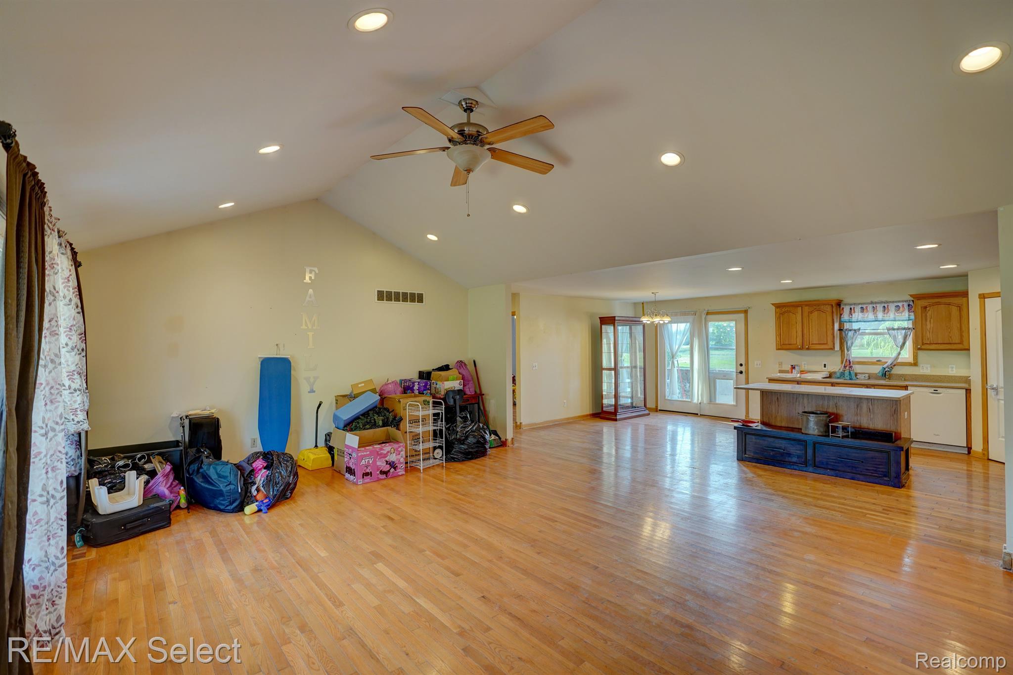 15326 Terry Road Allenton, MI 48002 - Photo 8 of 41 Gallery Image 8