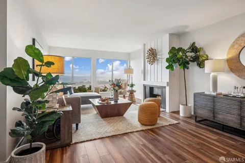 $775,000 | 15 Red Rock Way, Unit 202N, San Francisco, CA 94131