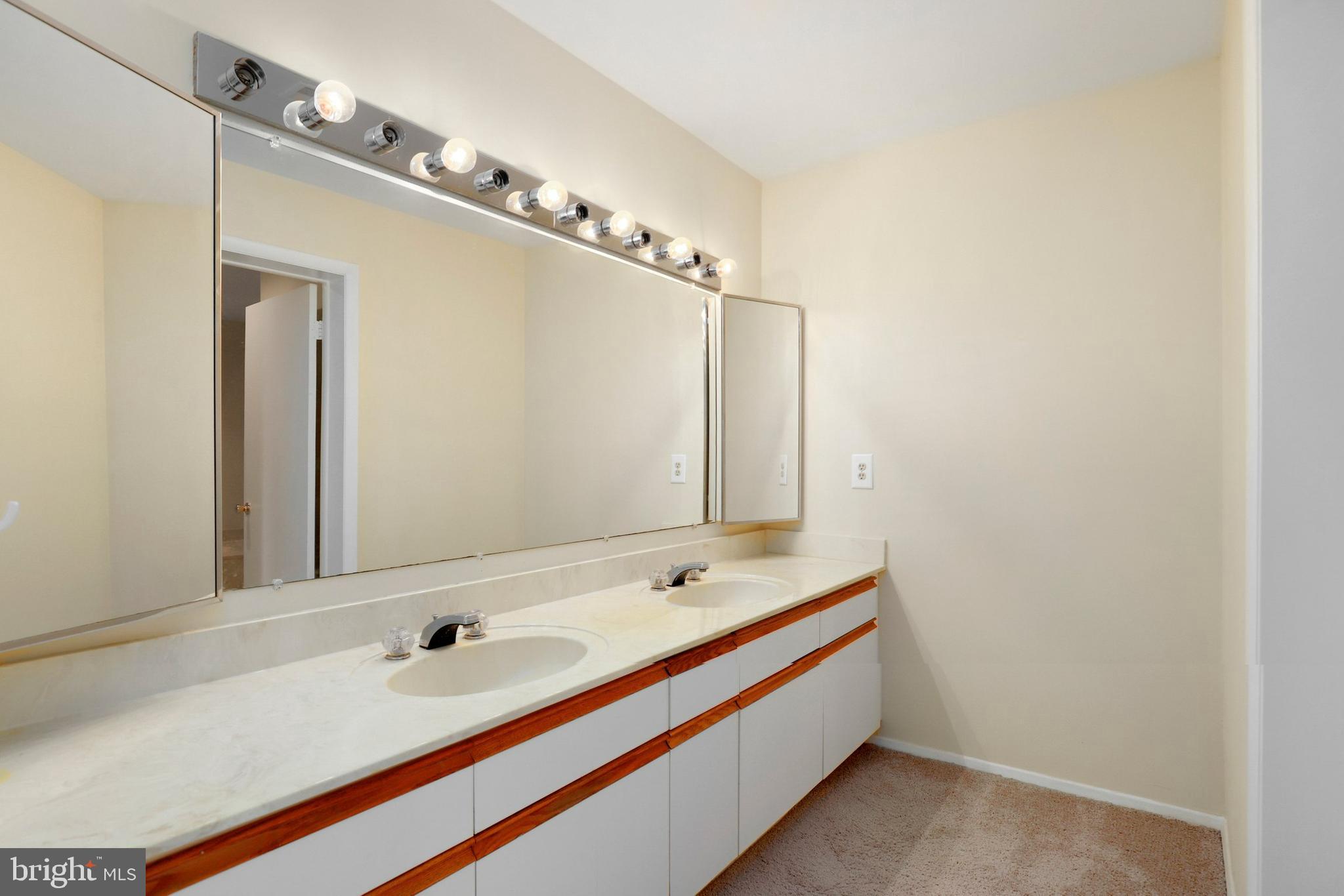 3011 Fallstaff Road, Unit 504A Baltimore, MD 21209 - Photo 24 of 34
