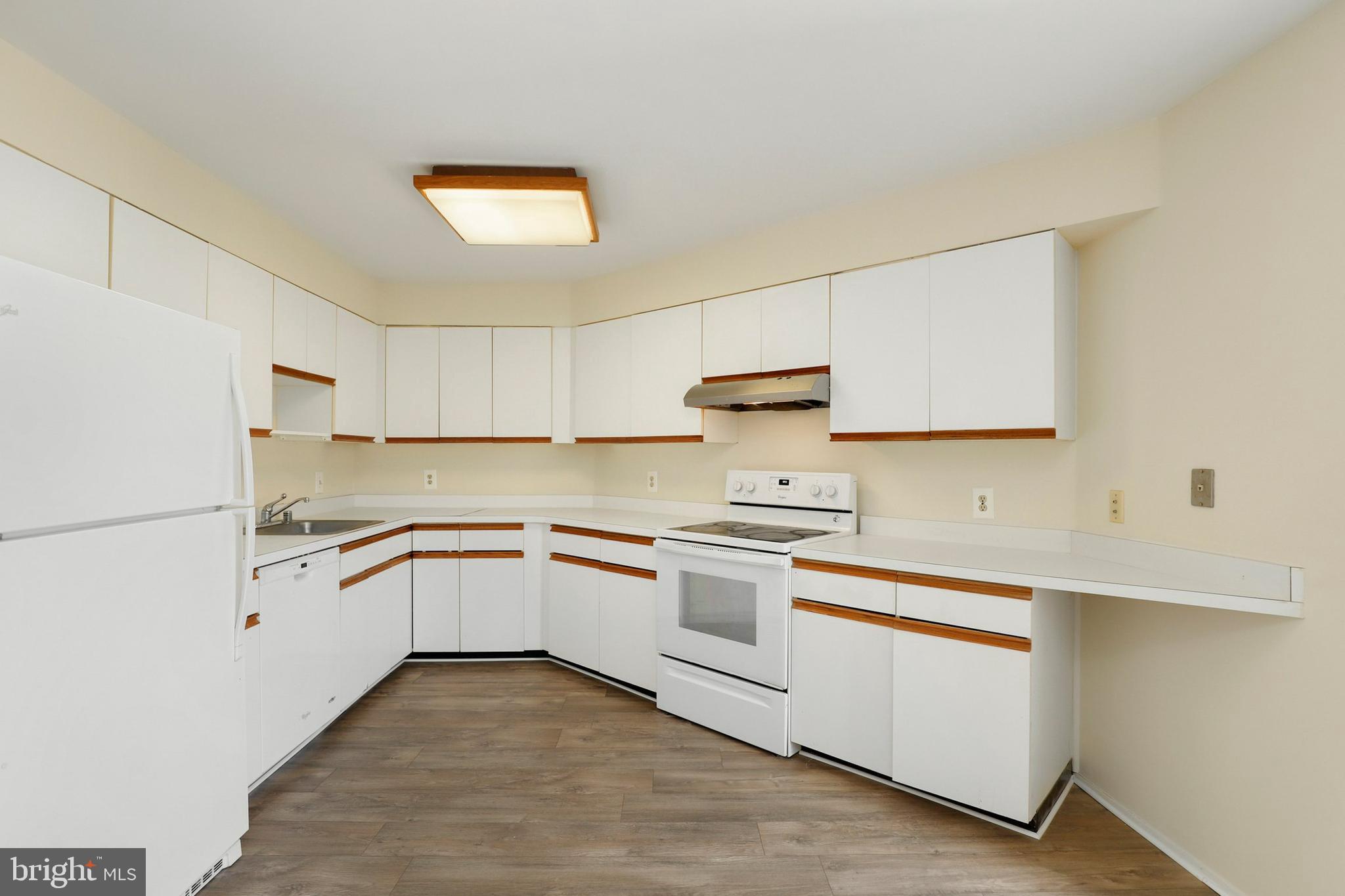 3011 Fallstaff Road, Unit 504A Baltimore, MD 21209 - Photo 8 of 34