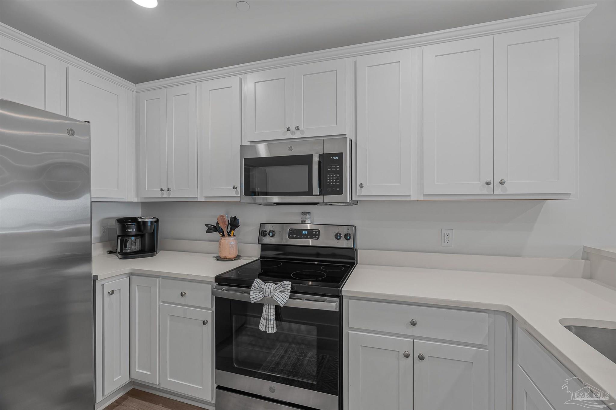 16144 Innerarity Point Road Pensacola, FL 32507 - Photo 17 of 51 Gallery Image 17