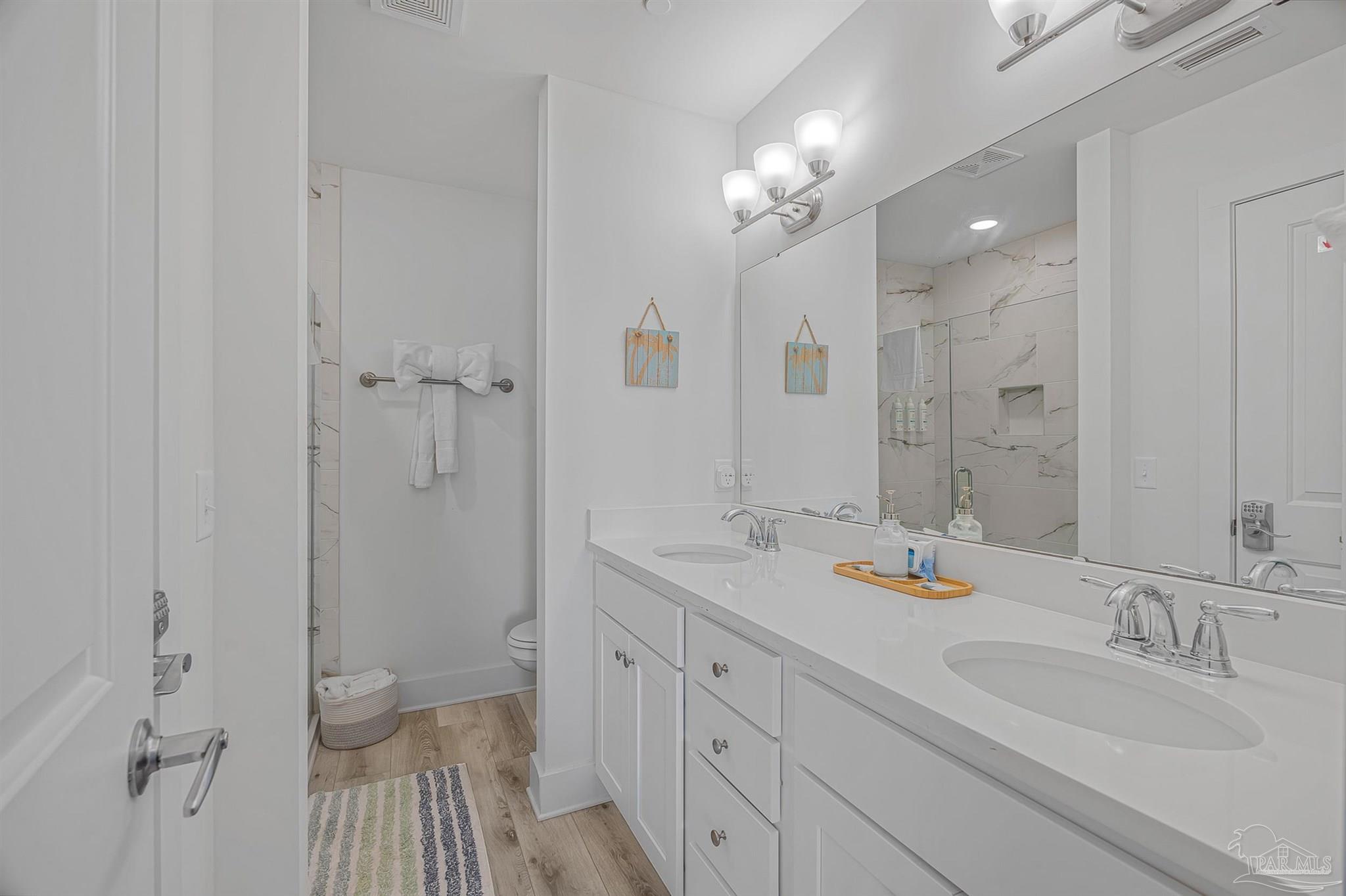16144 Innerarity Point Road Pensacola, FL 32507 - Photo 28 of 51 Gallery Image 28