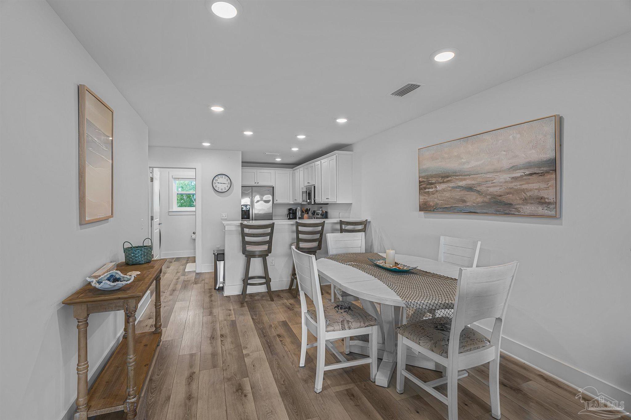 16144 Innerarity Point Road Pensacola, FL 32507 - Photo 10 of 51 Gallery Image 10