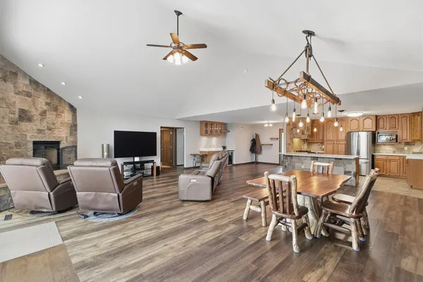 $699,900 | 831 Island Baraboo Wi 53913, Baraboo, WI 53913