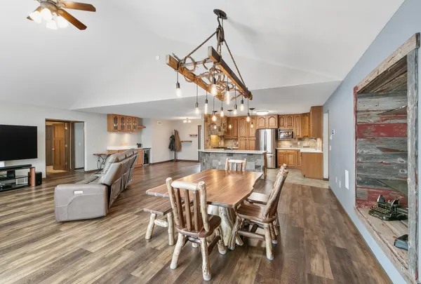 $699,900 | 831 Island Baraboo Wi 53913, Baraboo, WI 53913