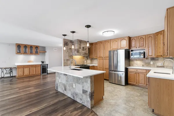 $699,900 | 831 Island Baraboo Wi 53913, Baraboo, WI 53913