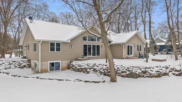 $699,900 | 831 Island Baraboo Wi 53913, Baraboo, WI 53913