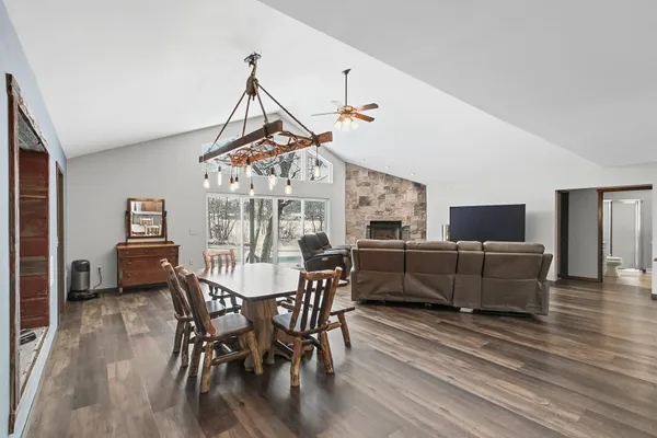 $699,900 | 831 Island Baraboo Wi 53913, Baraboo, WI 53913