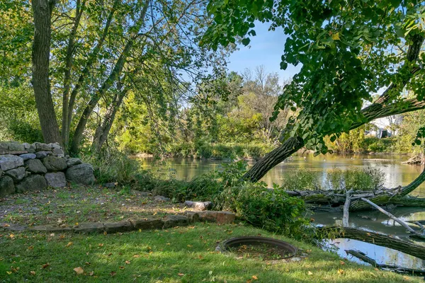 $699,900 | 831 Island Baraboo Wi 53913, Baraboo, WI 53913