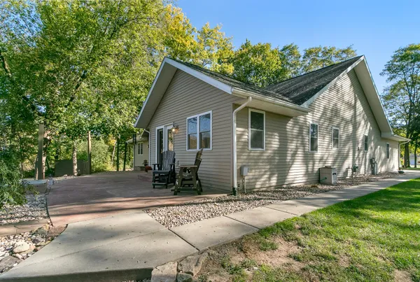 $699,900 | 831 Island Baraboo Wi 53913, Baraboo, WI 53913