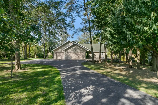 $699,900 | 831 Island Baraboo Wi 53913, Baraboo, WI 53913