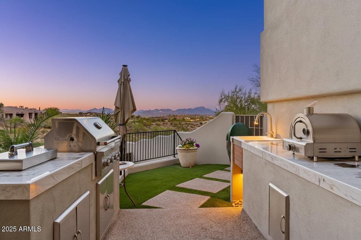 15730 East Eagle Crest Road Fountain Hills, AZ 85268 - Photo 56 of 77 Outdoor kitchen