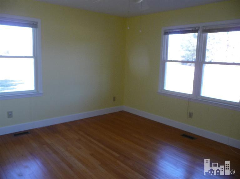 911 Hunter Road Clinton, NC 28328 - Photo 17 of 22 Additional Photo