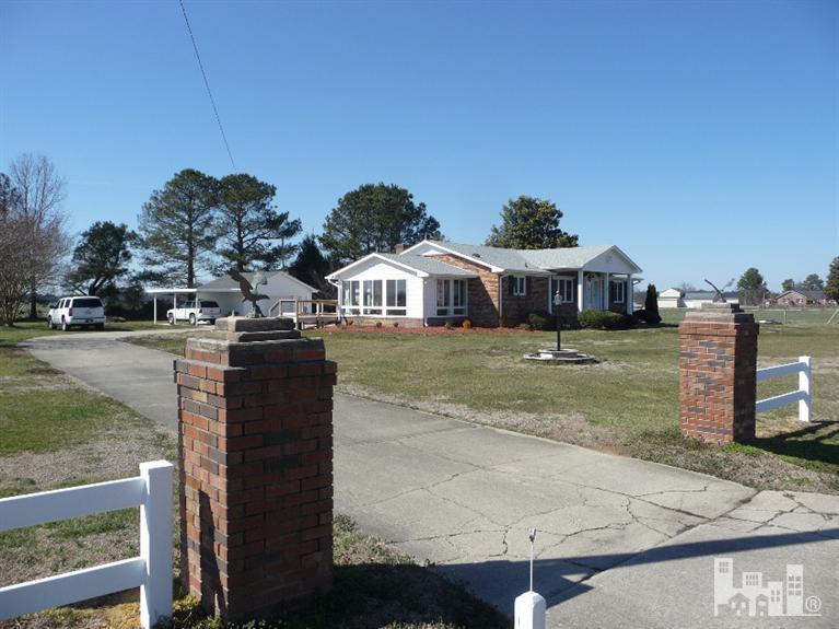 911 Hunter Road Clinton, NC 28328 - Photo 2 of 22 Additional Photo