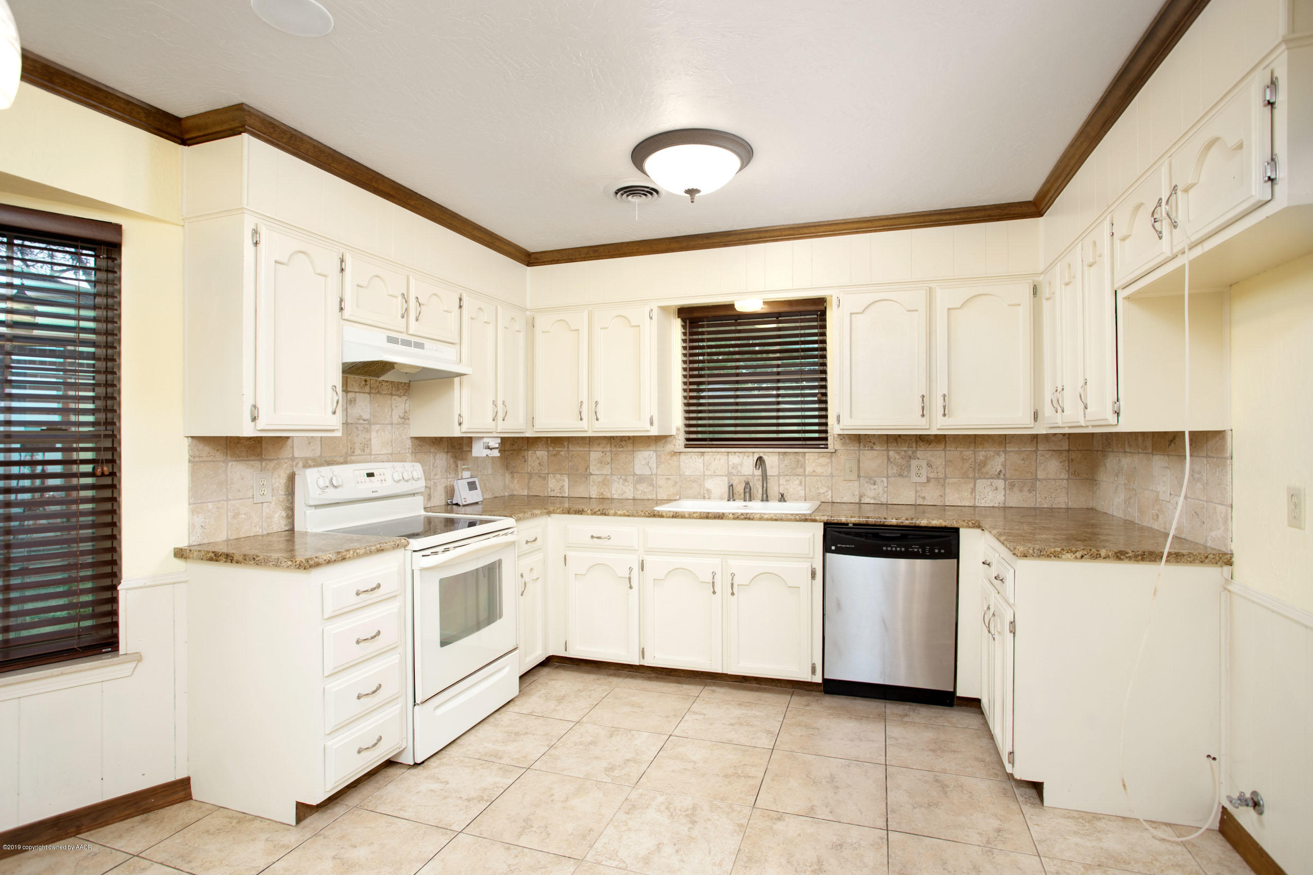 5710 South Fannin Street Amarillo, TX 79110 - Photo 8 of 26 4