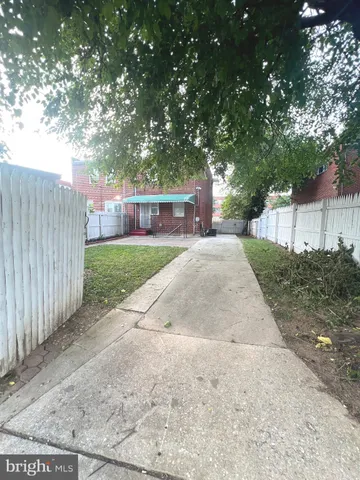 $2,100 | 3409 West Northern Parkway, Baltimore, MD 21215