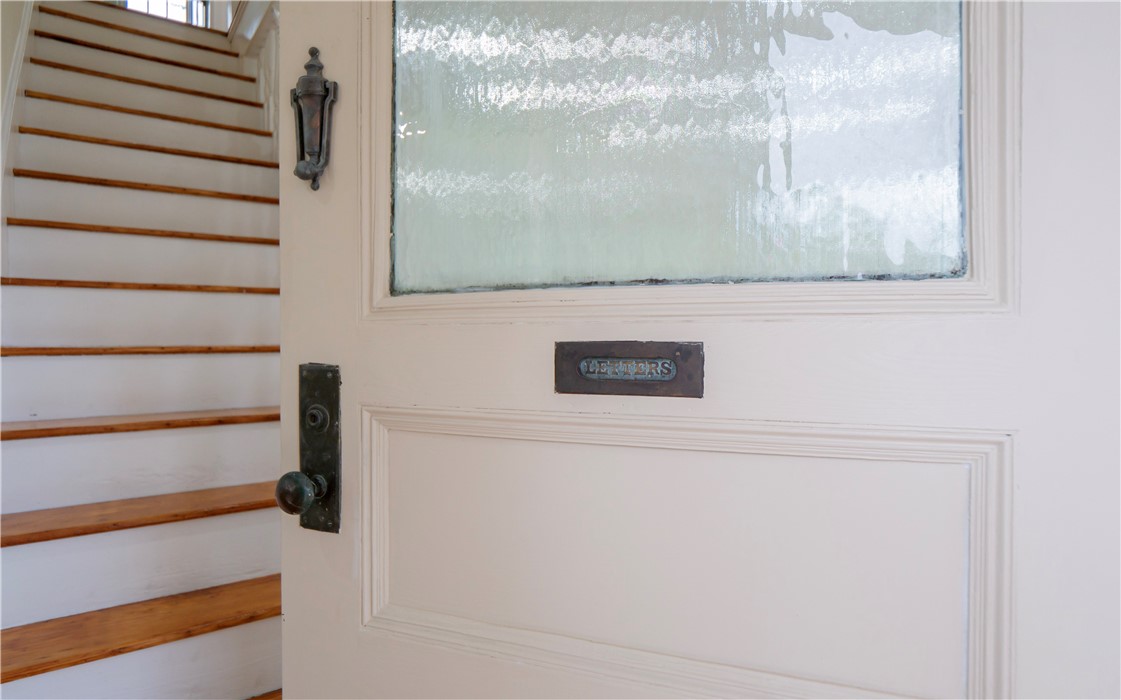 56 Park Road East Providence, RI 02915 - Photo 14 of 48