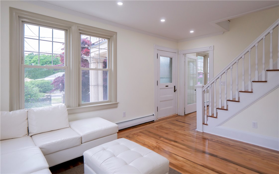 56 Park Road East Providence, RI 02915 - Photo 17 of 48