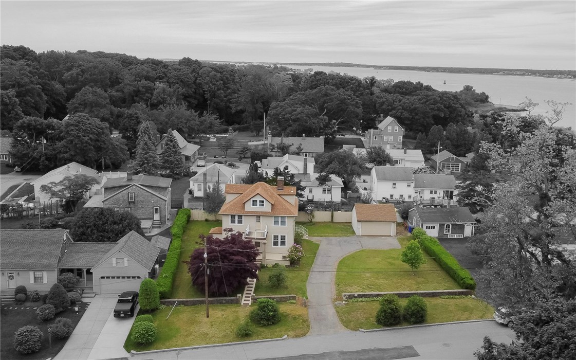 56 Park Road East Providence, RI 02915 - Photo 9 of 48