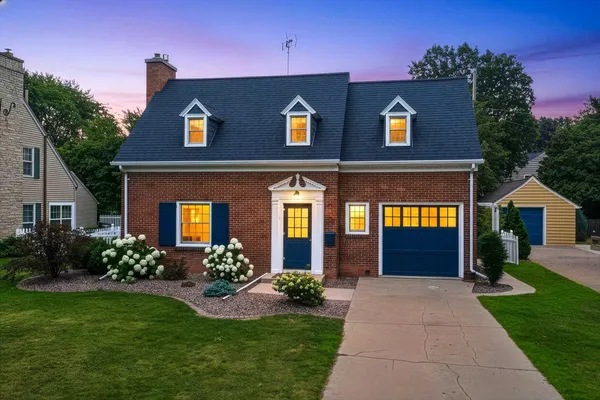 $349,900 | 312 Congress Street, Neenah, WI 54956