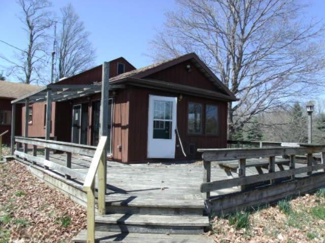 13751 Carpenter Road Camden, MI 49232 - Photo 3 of 19 pics 010