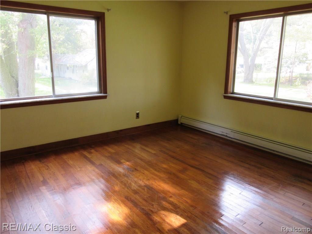 7544 Highland Road White Lake, MI 48383 - Photo 10 of 18 IMG_1811.JPG