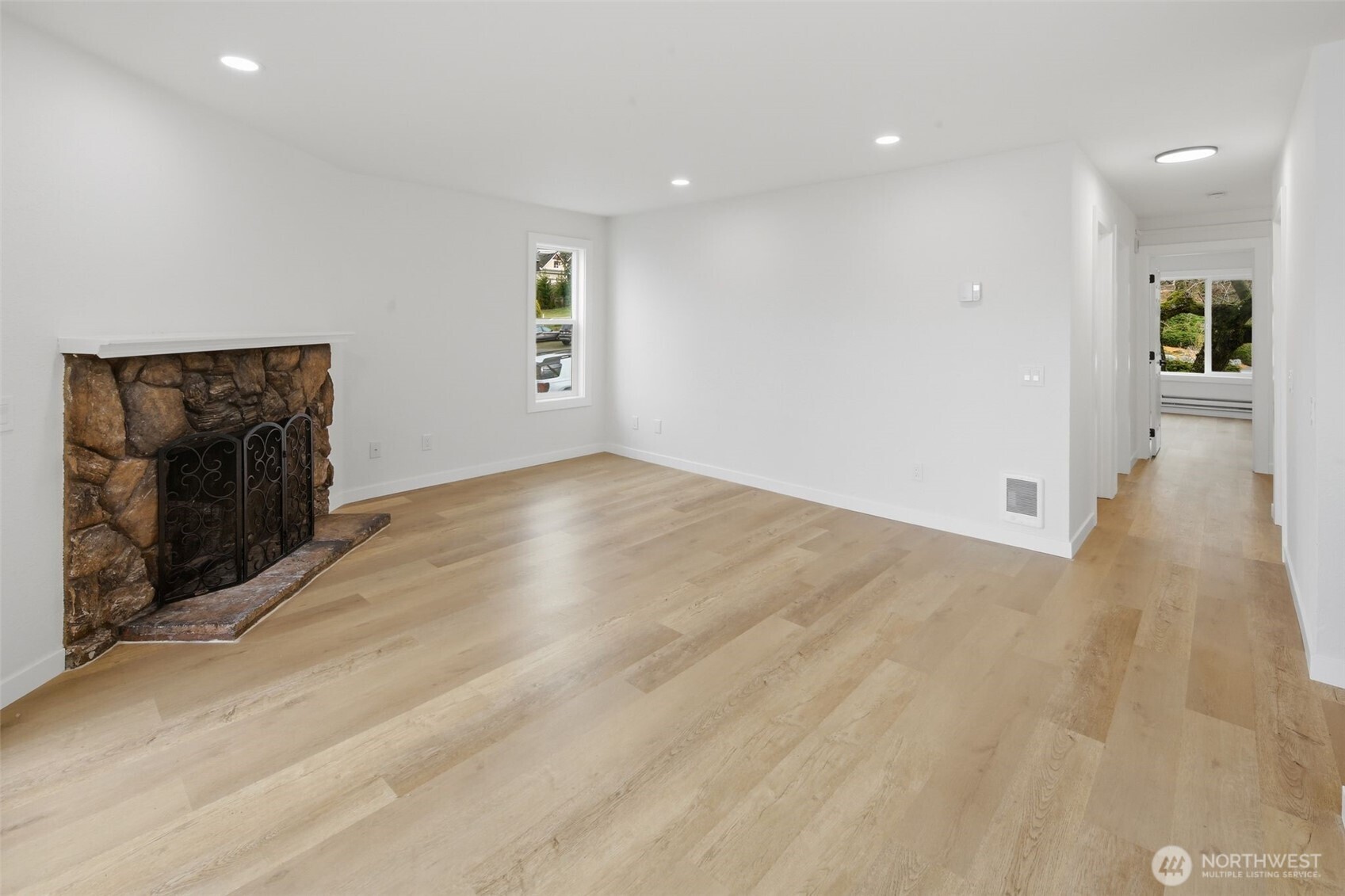 3233 Northeast 12th Street, Unit 201 Renton, WA 98056 - Photo 6 of 16