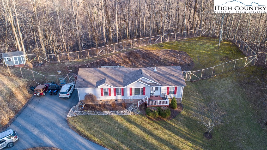 336 Joe Shoemaker Road Vilas, NC 28692 - Photo 4 of 42 Gallery Image 4