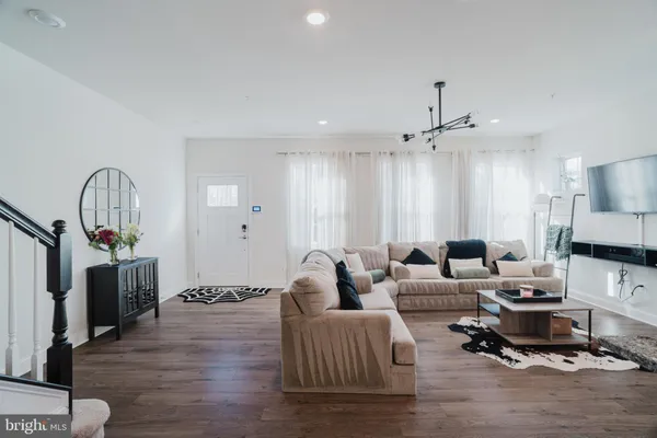 $430,000 | 45397 Englewood Way, California, MD 20619