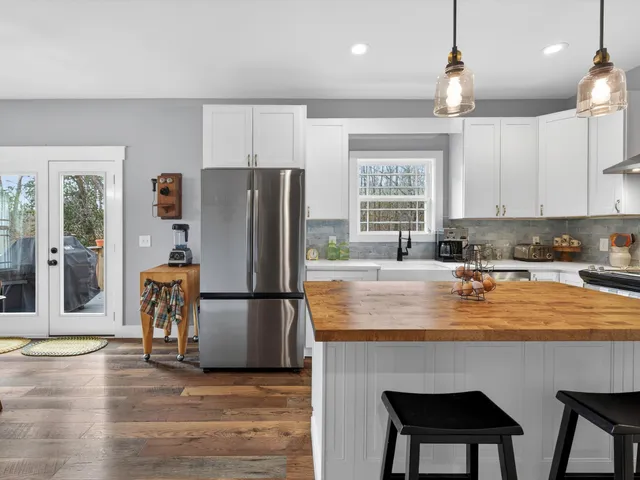 $499,900 | 10139 Ashley Lane, Bon Aqua, TN 37025