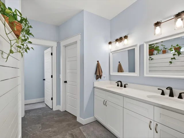 $499,900 | 10139 Ashley Lane, Bon Aqua, TN 37025