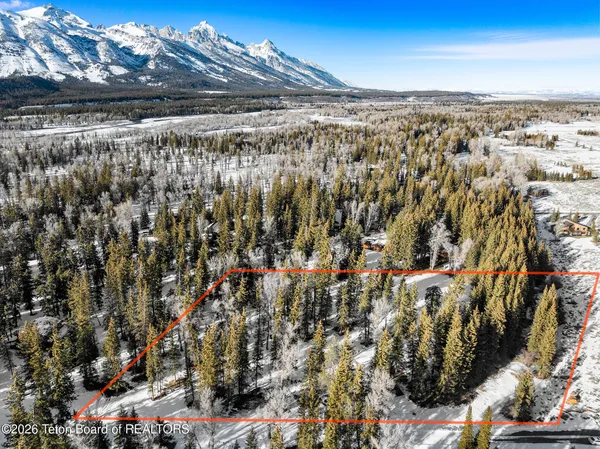 $2,950,000 | 455 East Buck Mountain Road, Jackson, WY 83001