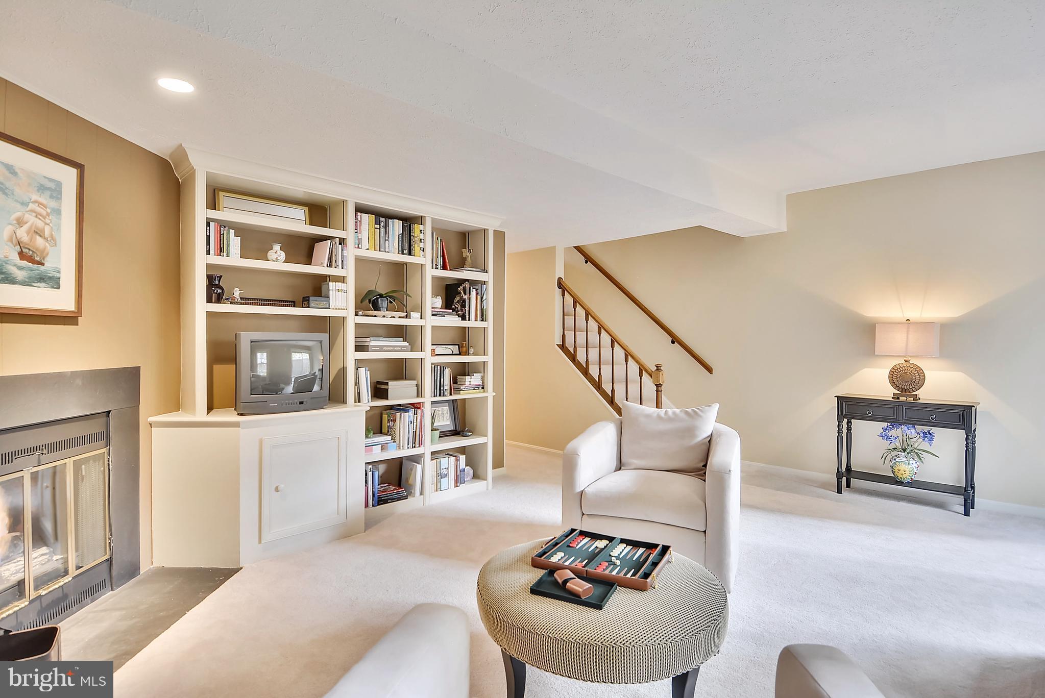1125 Fairview Court Silver Spring, MD 20910 - Photo 22 of 30 Family Room