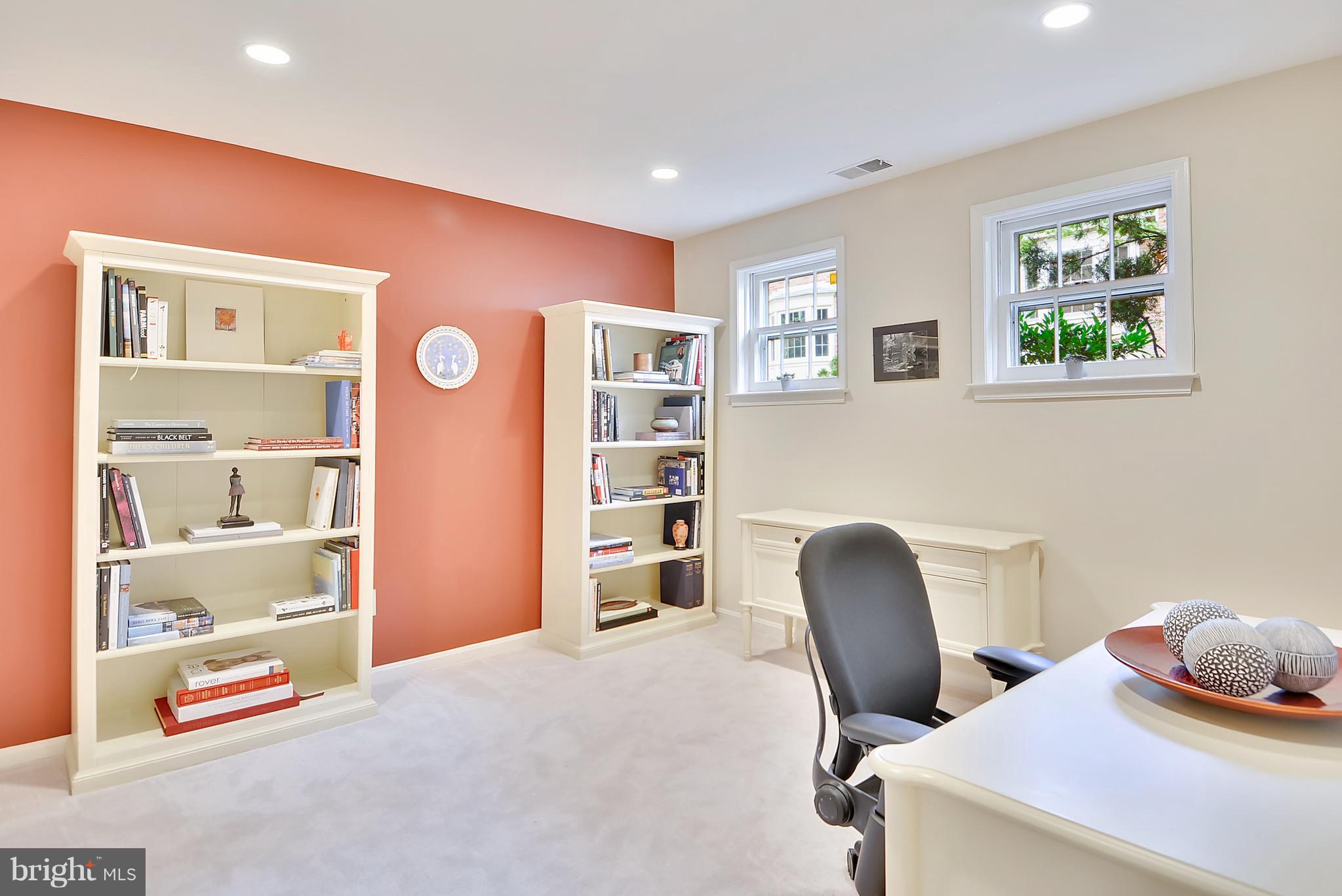 1125 Fairview Court Silver Spring, MD 20910 - Photo 23 of 30 Office/Au Pair Suite
