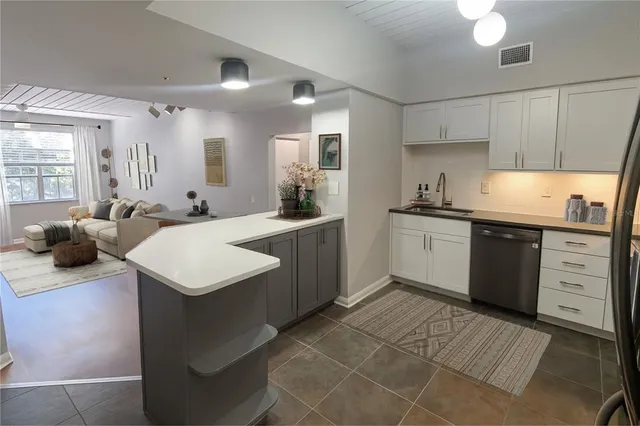 $399,000 | 520 South Armenia Avenue, Unit 1229C, Tampa, FL 33609