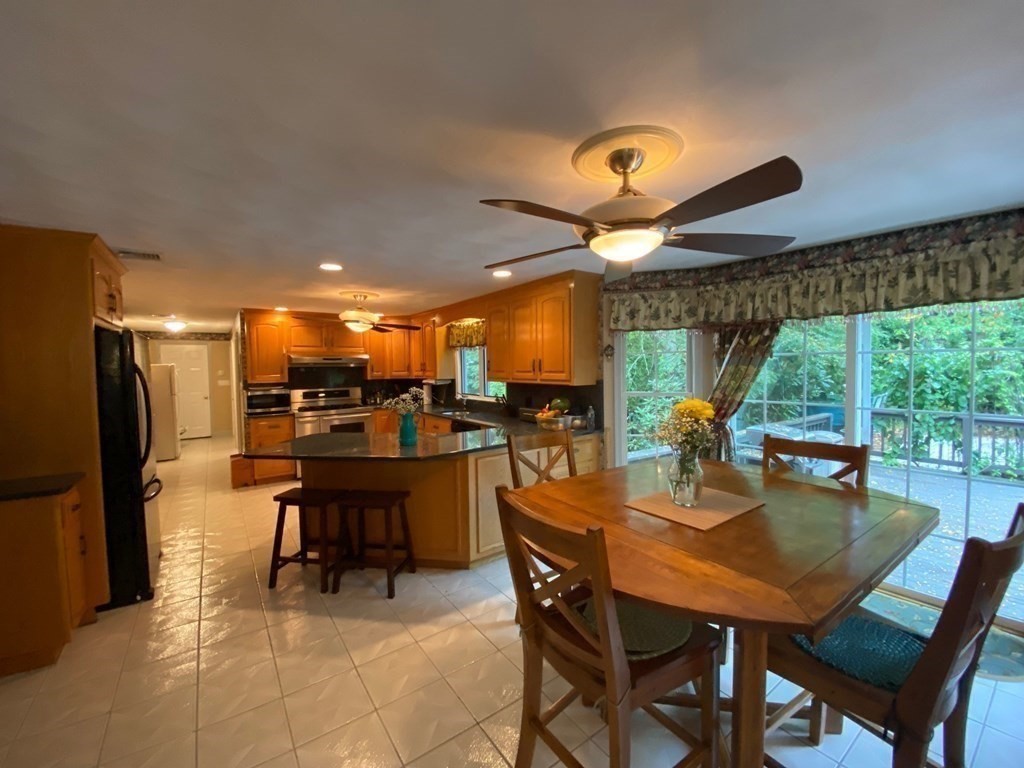 25 York Brook Road Canton, MA 02021 - Photo 3 of 29 Gallery Image 3